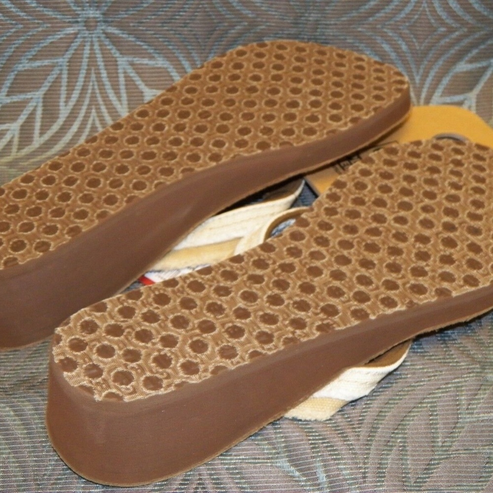 SANUK Fraidy Wedge Tan Sandal Womens New - Picture 6 of 6